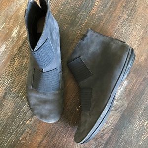 Camper Soft Gray Leather Ankle Boots Shoes